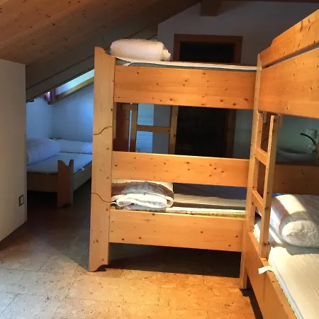 Gruppenhaus Steinbock Holiday home Mustair